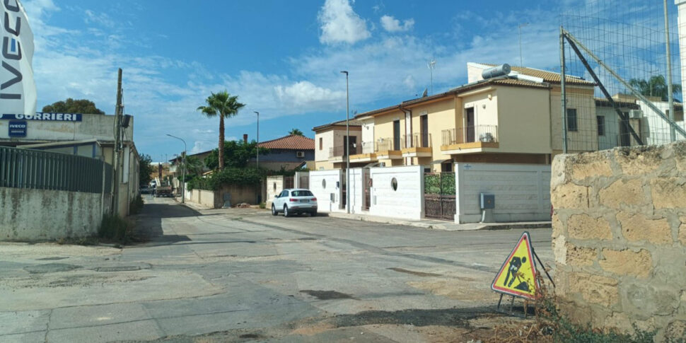 Vittoria, parla il padre del ragazzo rapito: «Sono stati in tre o quattro, lo hanno trattato bene»