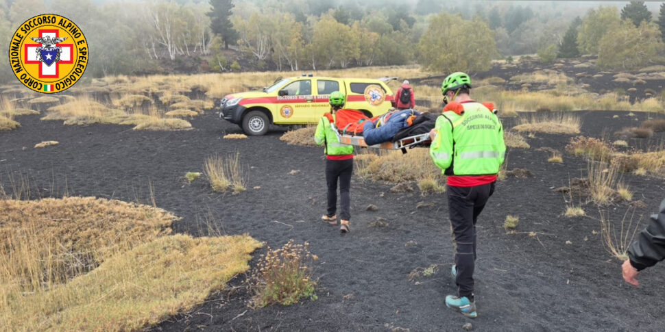 Paura sull’Etna per un escursionista: intervento del Soccorso Alpino, ricoverato a Taormina