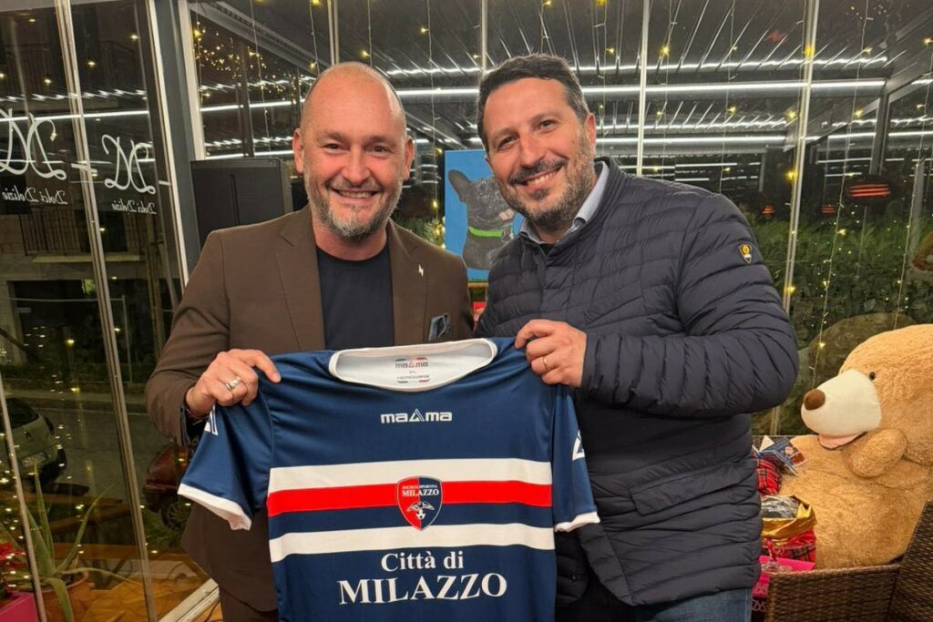 Milazzo, una maglia celebrativa per i 95 anni. Stadio sold-out con il Messina