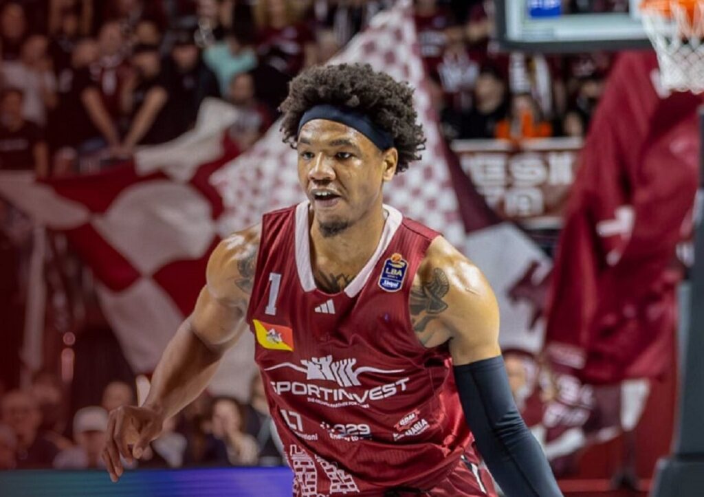 Basket, Trapani Shark ko in Champions League: Tofas passa all’overtime