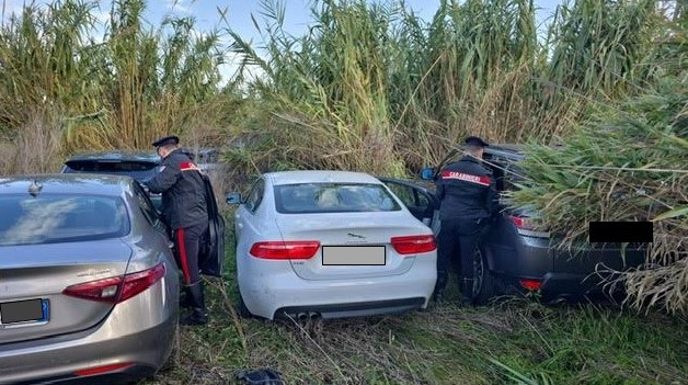 Catania, recuperate 5 auto rubate di lusso, tra cui una Jaguar