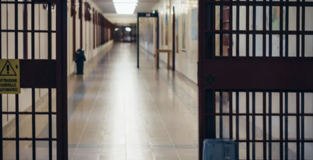 Lo sgarbo al boss, l’omicidio: dopo 25 anni di carcere semilibertà al killer