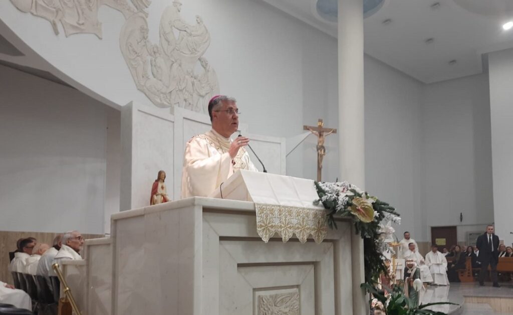 Lorefice allo Zen: “No alle passerelle, chi spara è un codardo”