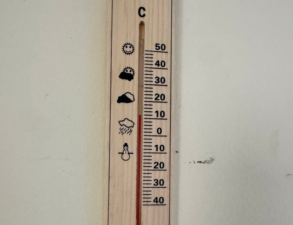 Codacons: “l’Istituto Insolera è al freddo”. Classi “gelate” anche al Corbino e all’Alberghiero