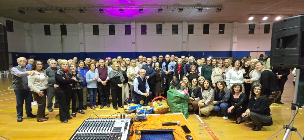 Niscemi: l’Auser dona 70 giochi e prodotti alimentari ai bambini indigenti attraverso la Caritas