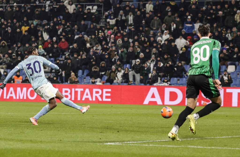 Bianconeri corsari: 3-0 al Sassuolo con l'autogol di Muharemovic e le reti di Miretti e David