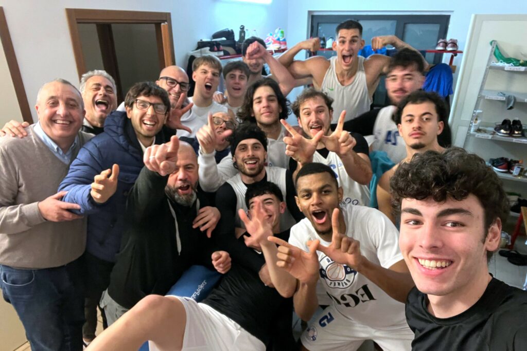 Nova Basket, derby d’alta classifica a Milazzo con la Svincolati Academy