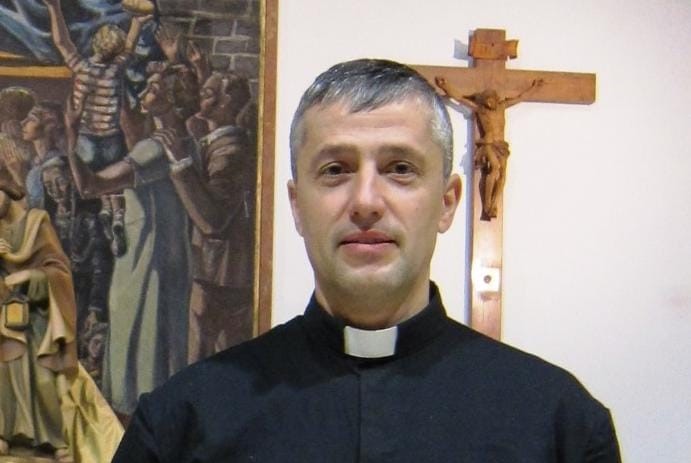 Spari contro chiesa allo Zen, don Giannalia: “Situazione fuori controllo”