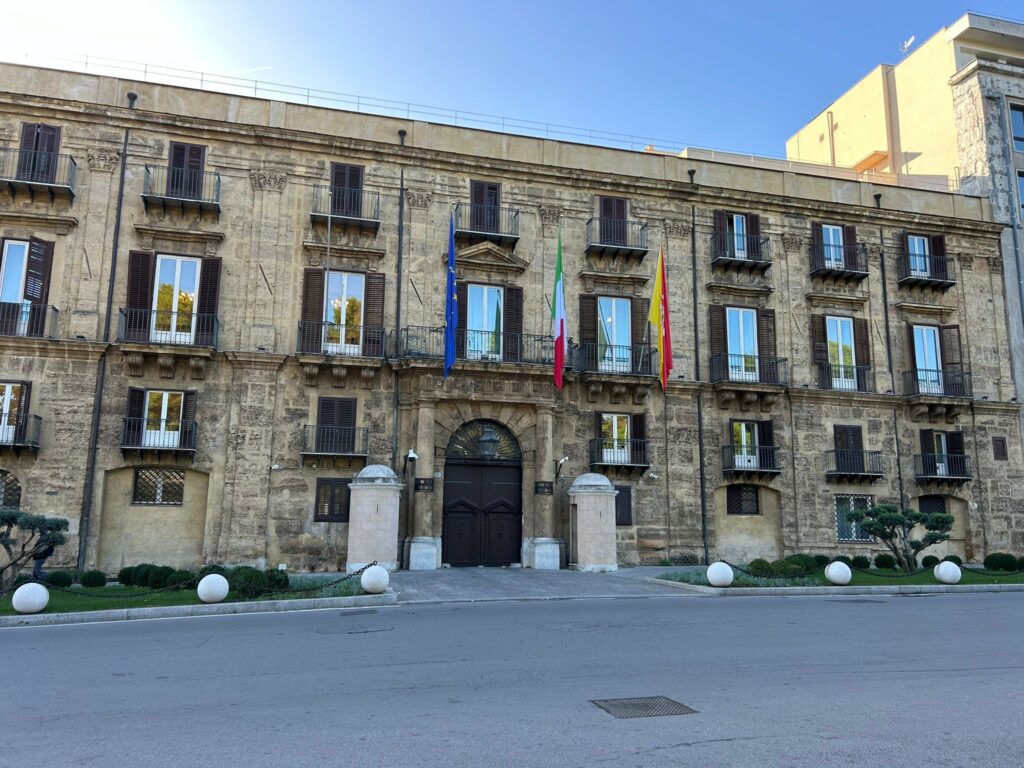 Ritorno di fiamma Schifani-Dc, idea Abbadessa in Giunta. FI, spunta La Via