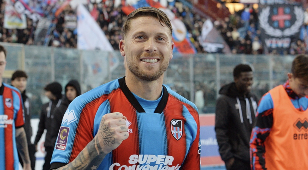Il Catania cade e si rialza, che rimonta a Monopoli! È 2-1 rossoazzurro