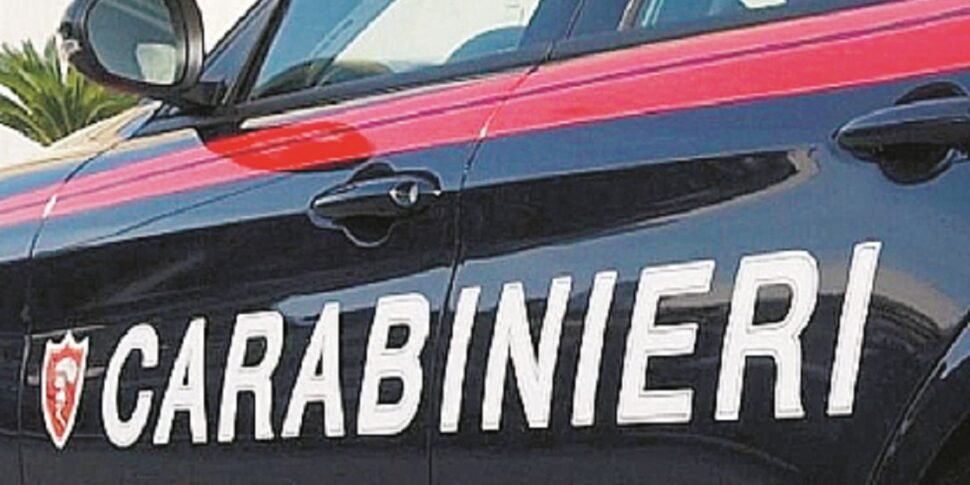 Carlentini, colpi di pistola contro una coppia: ferita una ragazza. Ipotesi scambio di persona