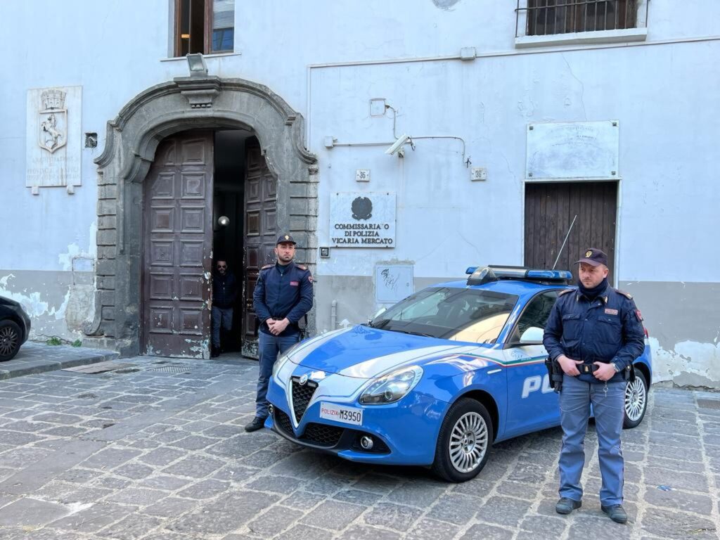 Sparatoria a Napoli, feriti il fratello e il padre del tecnico del Cagliari