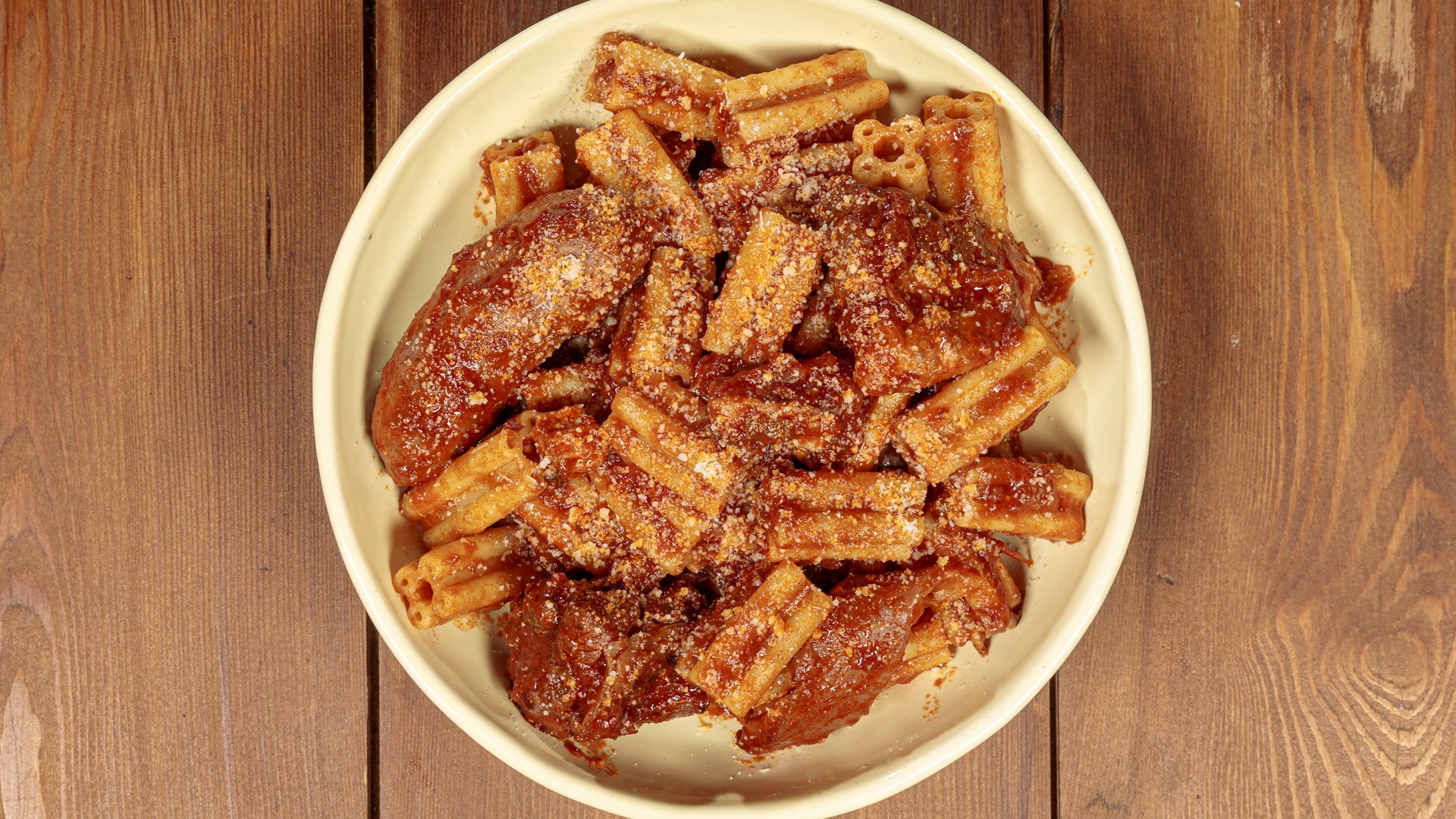 pasta cinque buchi
