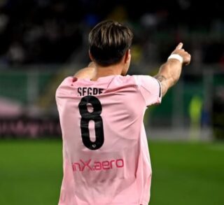 Serie B : Il Palermo supera di misura lo Spezia . Gol lampo di Segre – Video