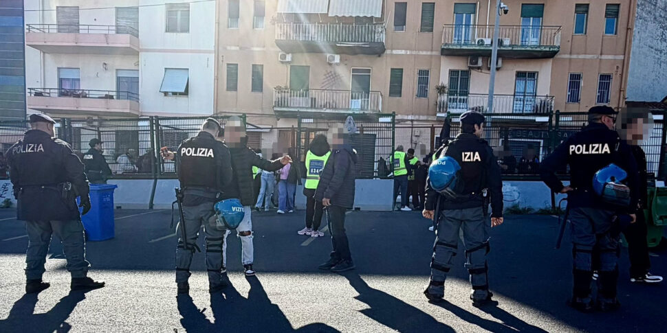 Denunciati i tifosi che hanno acceso i fumogeni durante Catania-Audace Cerignola