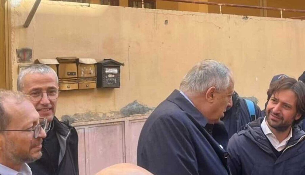 Prima notte nella casa dello Zen per la nuova famiglia: “Sono felici”