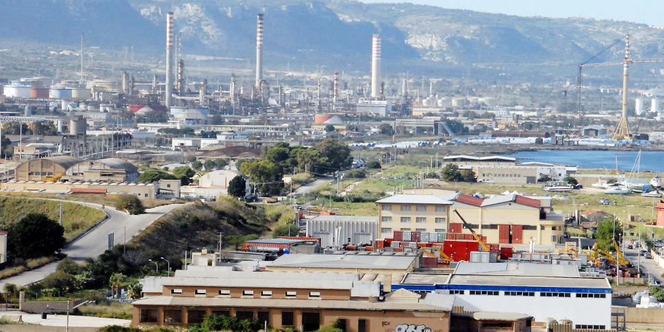 Eni con Q8 Italia: sarà realizzata una nuova bioraffineria a Priolo
