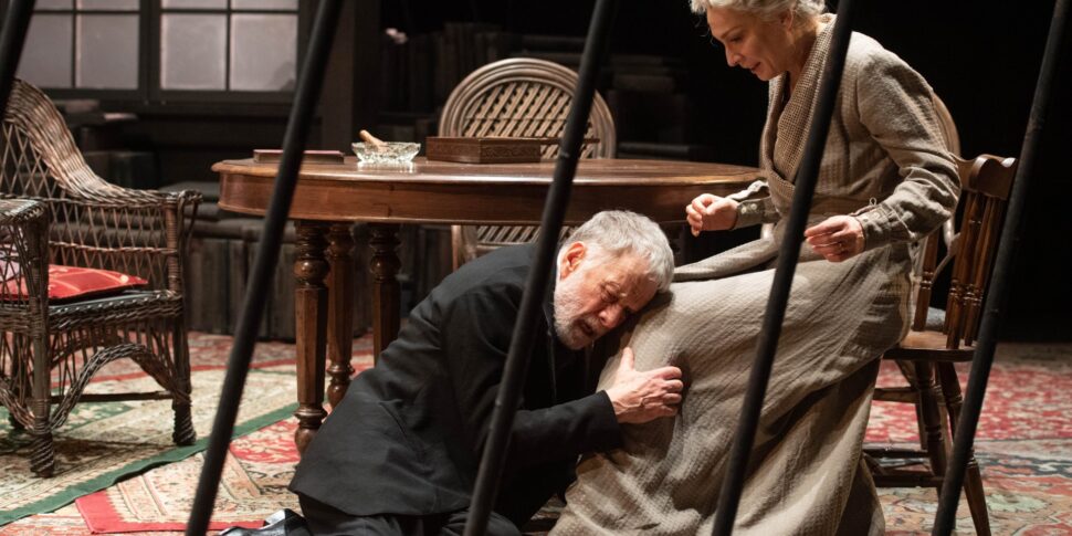 Lungo viaggio verso la notte, Gabriele Lavia è regista e interprete al Teatro Biondo di Palermo. Le foto