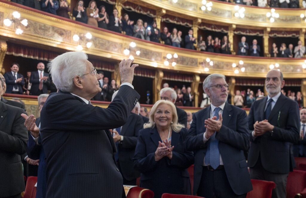 Mattarella in Sicilia: affetto e applausi da Niscemi a Palermo