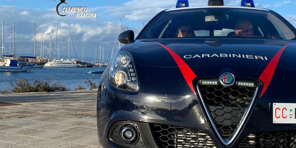 Trovato un cadavere in spiaggia a Pachino, è un migrante morto durante una traversata