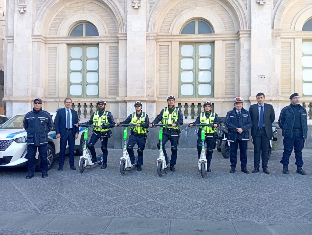 Comune di Catania: servizio ‘smart Police’ con vigili in monopattino