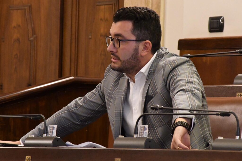 Caso via Galermo, il M5s: “Verifiche indipendenti sulla sicurezza”