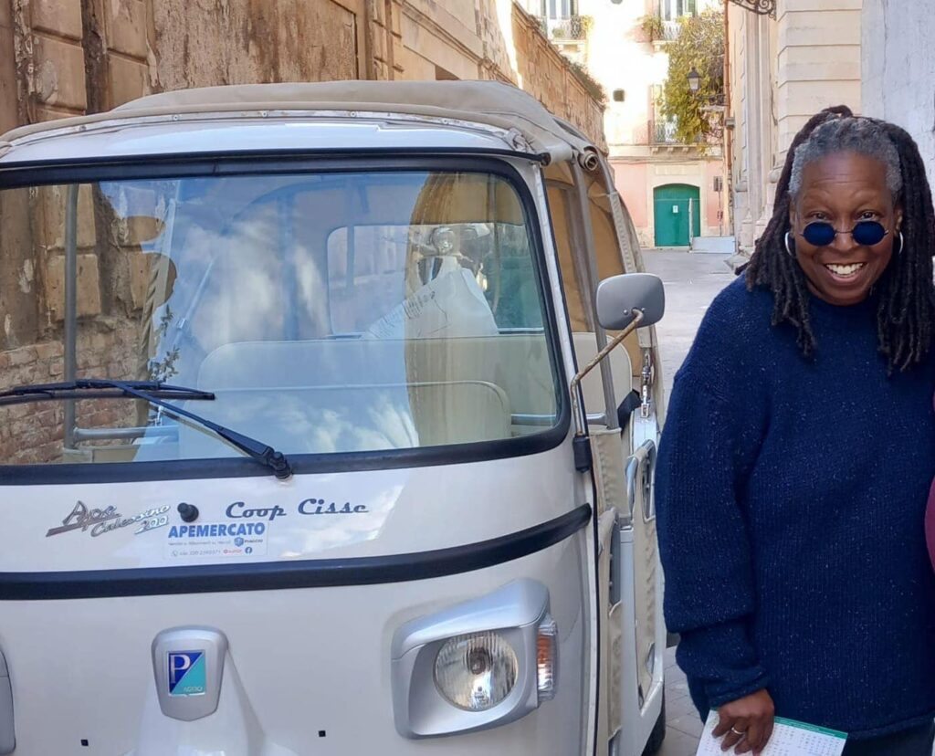 Usa, Whoopi Goldberg in tv: il mio nome è nei file Epstein