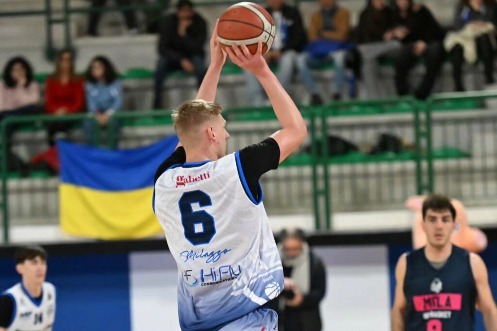 La Svincolati Milazzo supera Mola di Bari con una grande rimonta finale