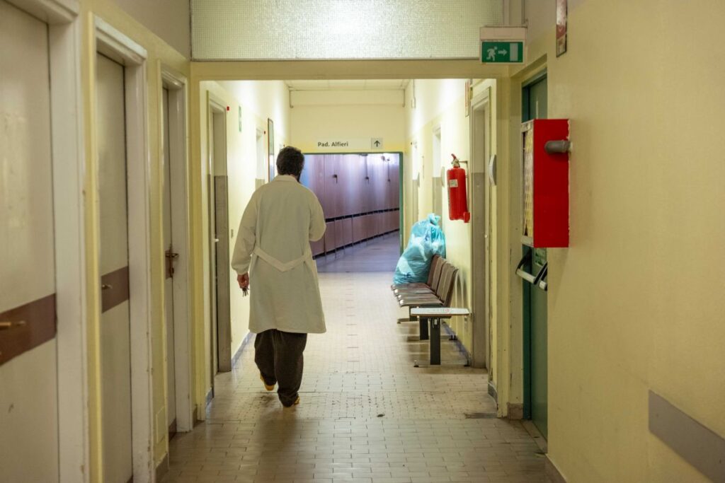 Napoli, team di esperti deciderà oggi sul trapianto del cuore nuovo al bimbo
