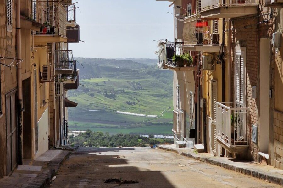 Da Siracusa a Niscemi. Iniziative di solidarietà per i più piccoli