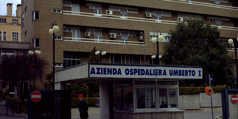 Pachino, insegnante aggredita da un genitore davanti alla scuola