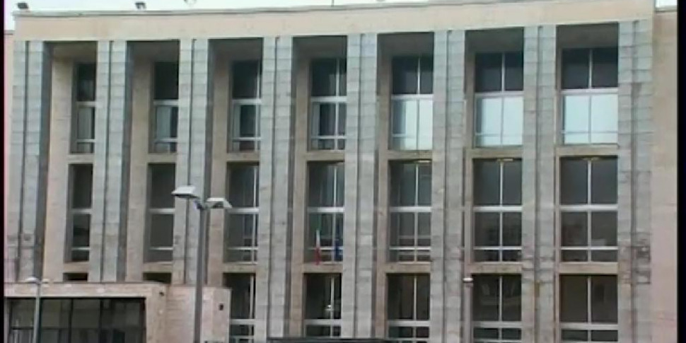 Cinque anni di abusi su una bambina, settantenne condannato a 17 anni