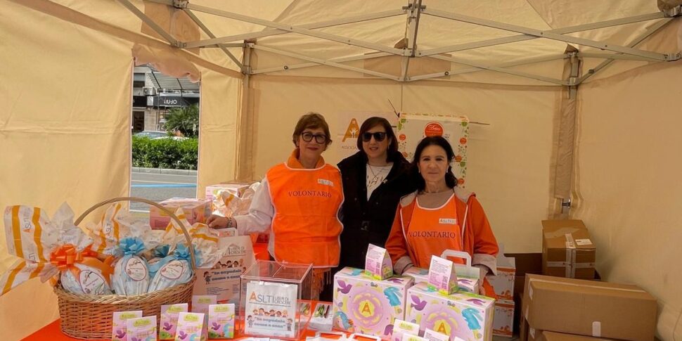 Pasqua solidale a Palermo: Aslti in piazza Castelnuovo con le uova per sostenere l’oncoematologia pediatrica