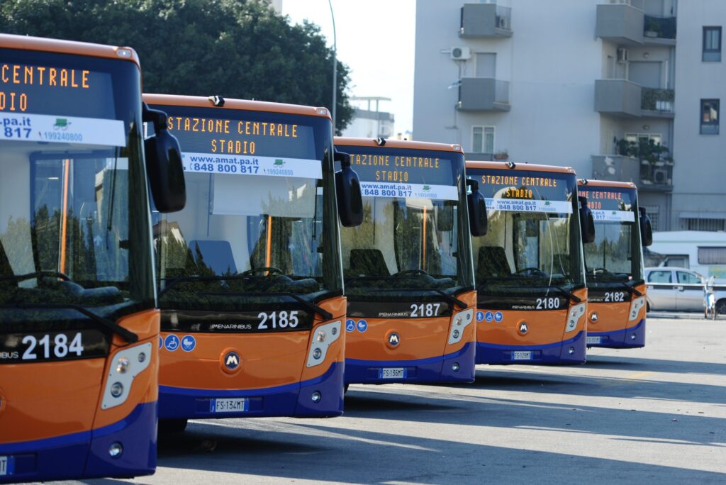 Assolto ‘grazie’ al traffico di Palermo: non è evaso, era sull’autobus