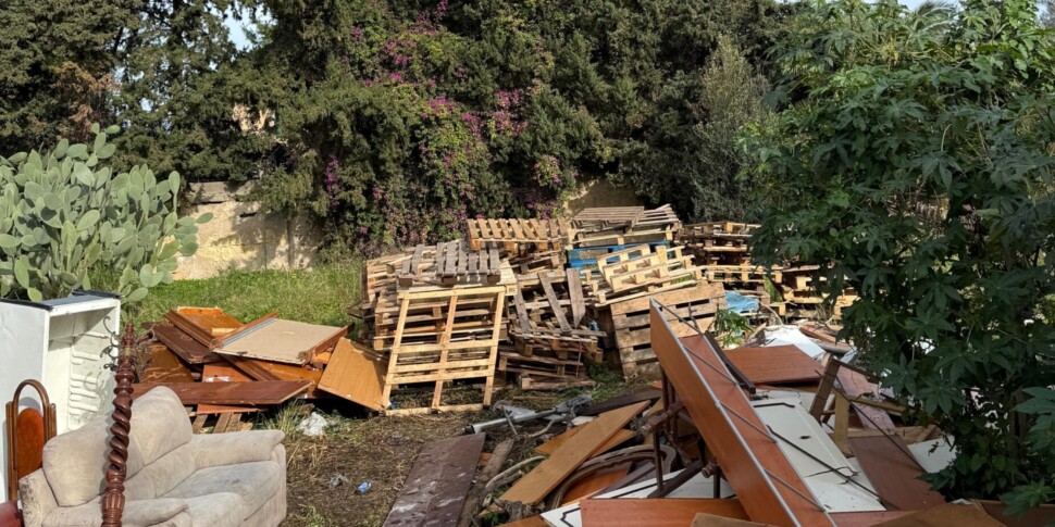 Cresce l’allarme a Palermo per le «vampe», sfida tra quartieri sui social