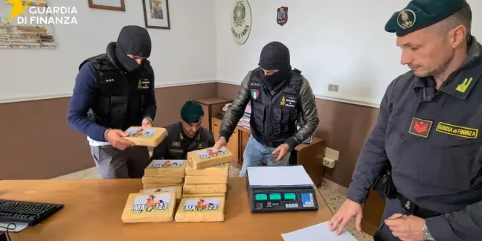 Blitz della finanza tra Palermo, Catania, Siracusa e Parma: un'azienda in amministrazione giudiziaria