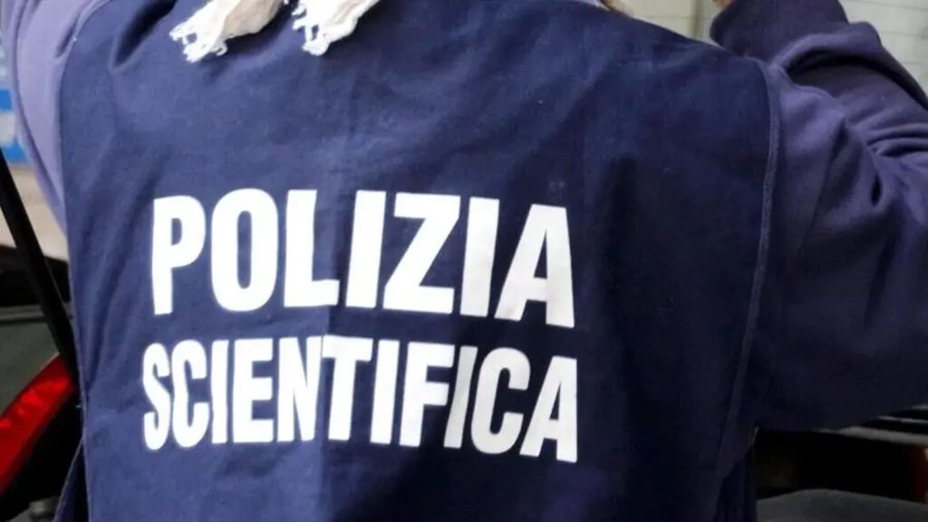 Palermo, mitraglietta trovata durante i lavori di scavo in via Ernesto Basile