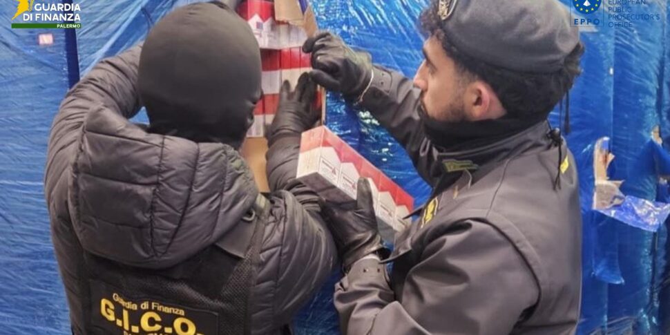 Contrabbando di sigarette, la guardia di finanza di Palermo sequestra in Veneto 17 tonnellate di bionde VIDEO