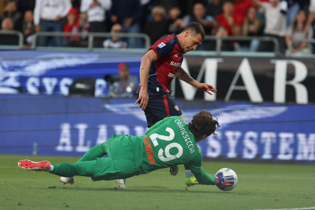 Il Cagliari piega l'Atalanta e vede la salvezza