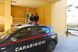 Crack nascosto in un climatizzatore e spaccio tra le vie di Palermo: arrestato 37enne