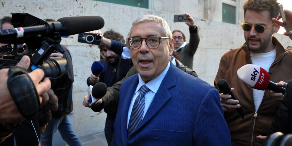 Corruzione nella sanità, Cuffaro chiede di patteggiare 3 anni