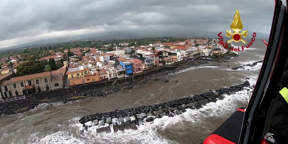 Maltempo in Sicilia, prorogato di 12 mesi lo stato di emergenza nelle province di Catania e Messina