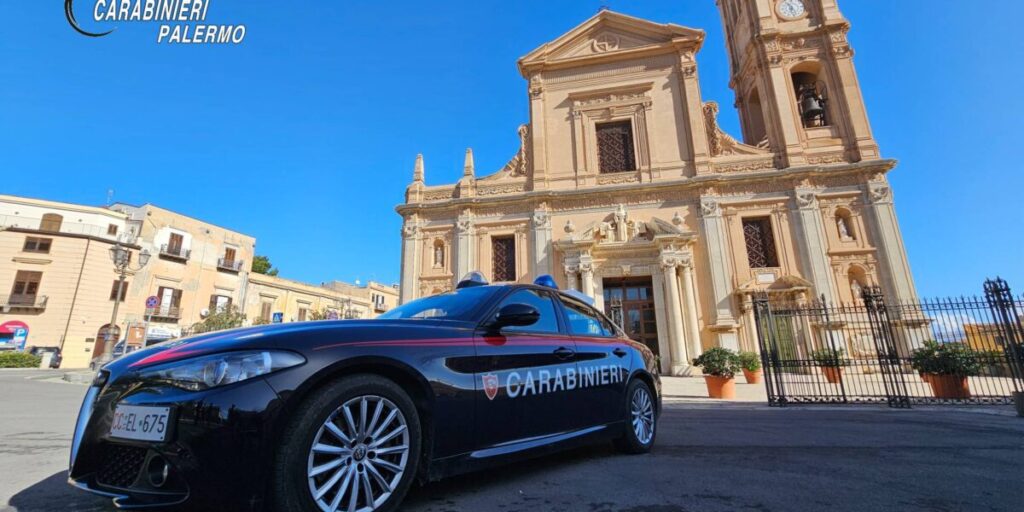 Termini, viola i domiciliari ricevendo in casa pregiudicati: finisce in carcere
