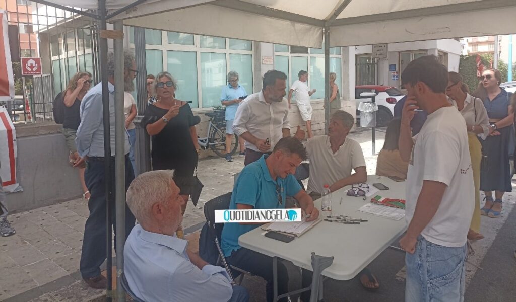 Vertenza sanità, management Asp in ospedale: presenti centrodestra e "Controcorrente"