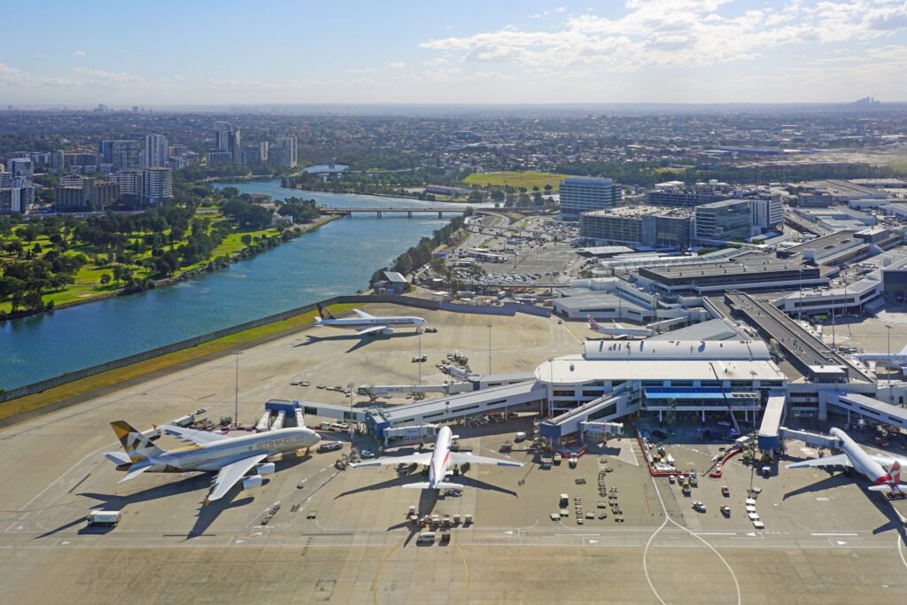 Due aerei sfiorano la collisione all'aeroporto di Sydney