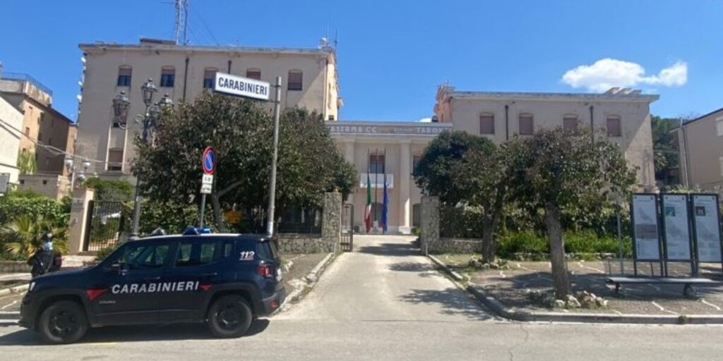 Atti osceni in un pub di Corleone, arrestato un uomo