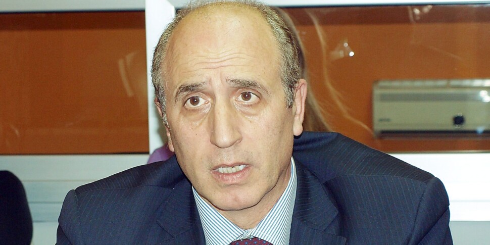 Violenza sessuale: annullata con rinvio la condanna all'ex assessore regionale Paolo Colianni
