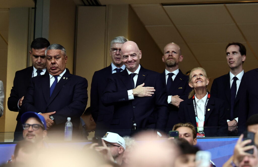 Calcio, l'Italia ritira il sostegno al presidente della Fifa Infantino