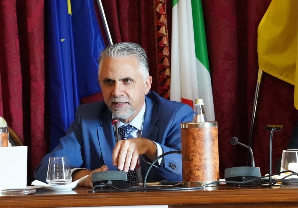 Abbate: “Agricoltura in ginocchio, si acceleri sugli aiuti”