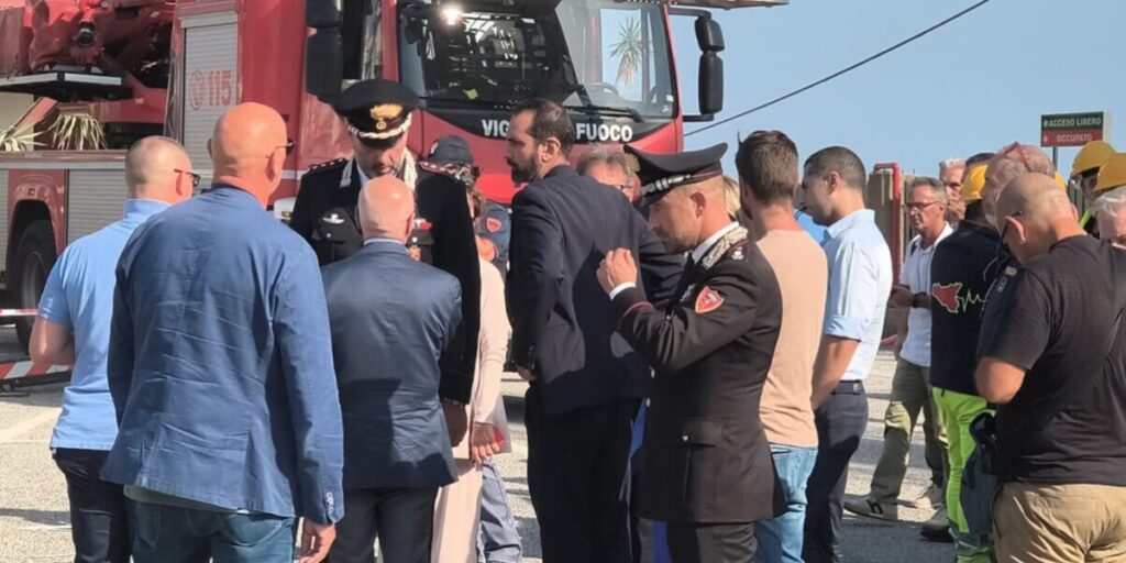 Messina, proseguono le ricerche dei dispersi. Il sindaco chiede lo stato d'emergenza